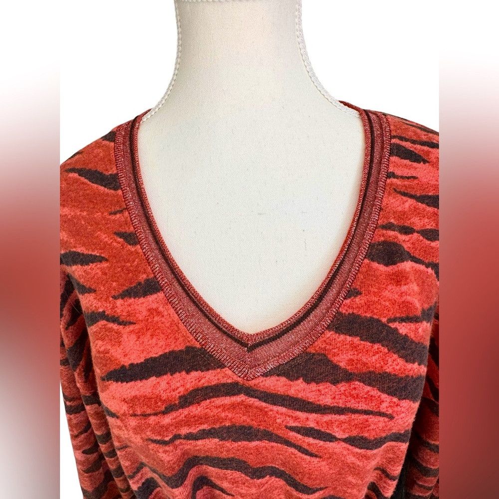 Democracy Medium Zebra or Tiger Print Sweater EUC